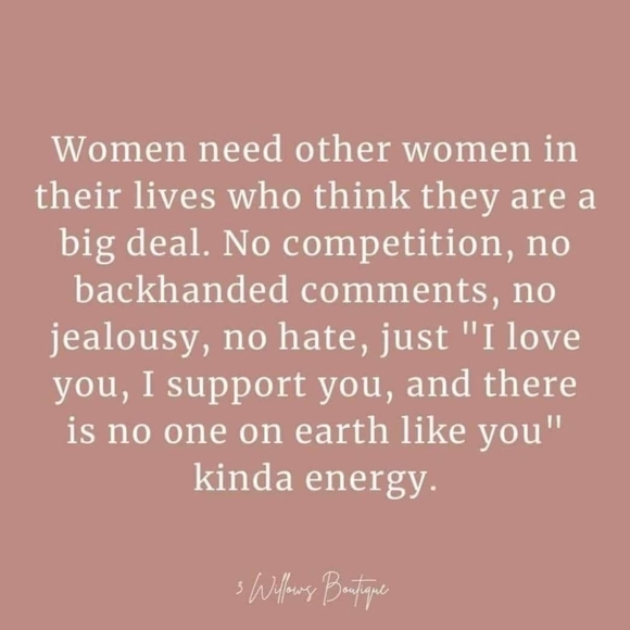 Meet your Posher, Melissa - Picture 2 of 4